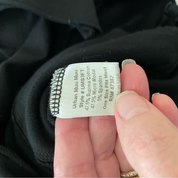 Urban Muu Muu black lounge tunic one size fits most. - Picture 3 of 3